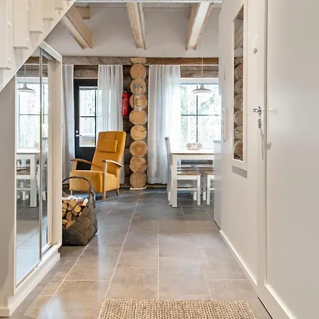 Taruilevi 10 J2 By Interhome Levi